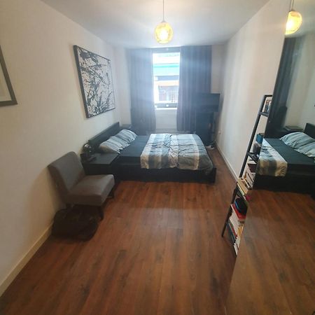 Double Room With Shared Bathroom London Ngoại thất bức ảnh